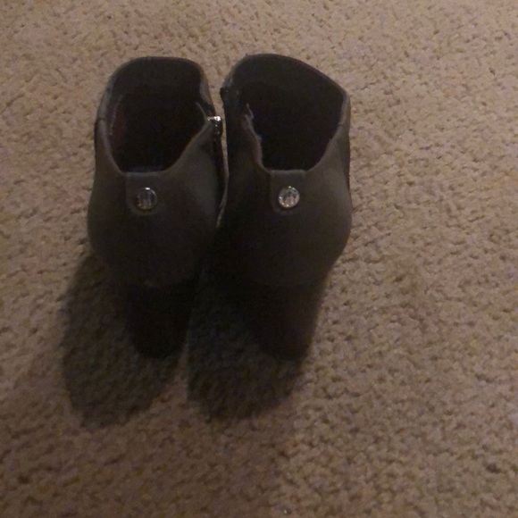Tommy Hilfiger boots - Picture 3 of 3
